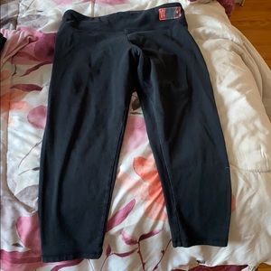 Victoria Secret Crop Legging Size Medium